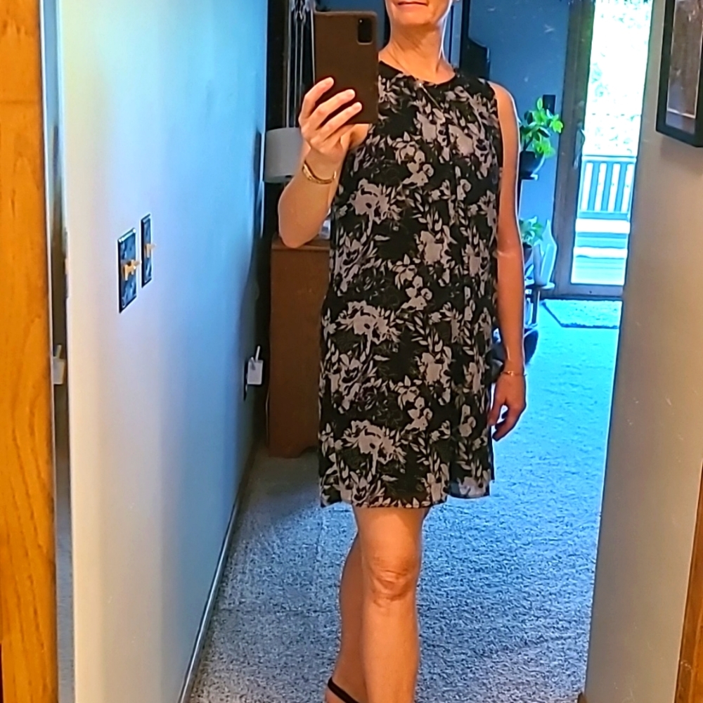 💕Fun, flowy summer dress - BOGO eligible